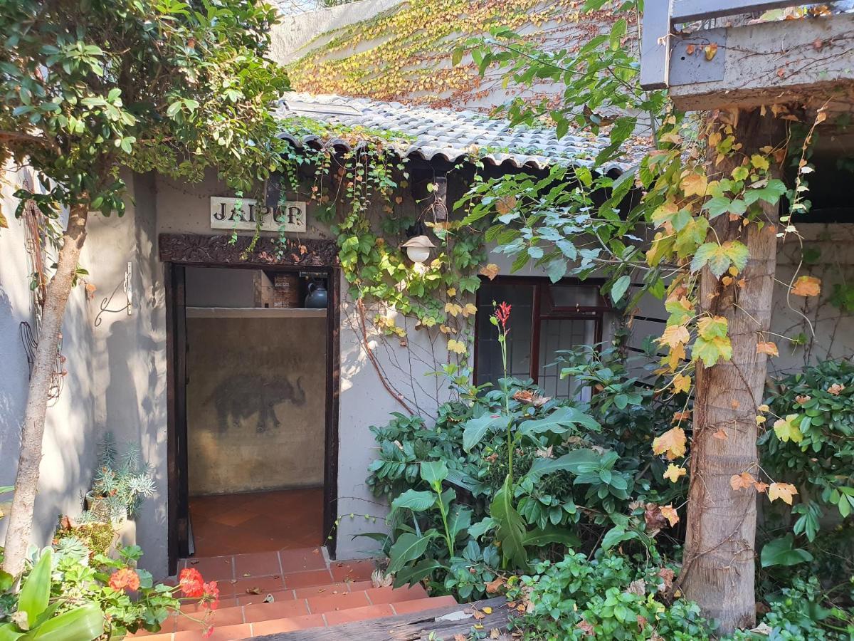 Waterhouse Guest Lodge - Indus Street 프레토리아 외부 사진